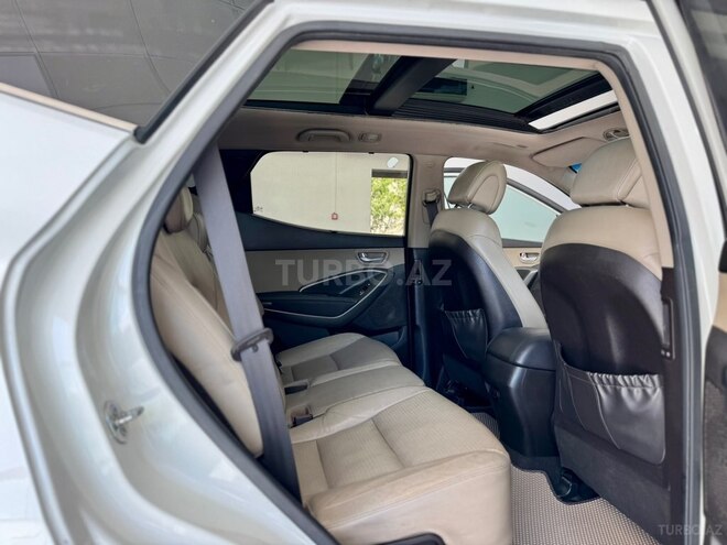 Hyundai Santa Fe-23
