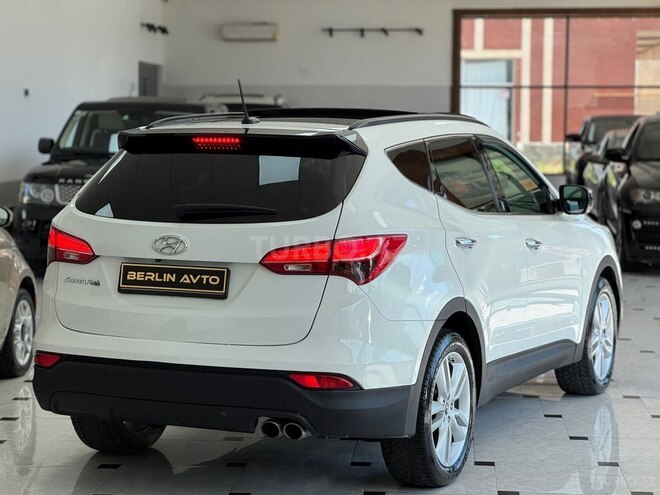 Hyundai Santa Fe-10