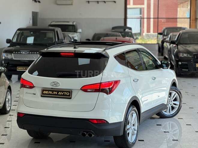 Hyundai Santa Fe-12