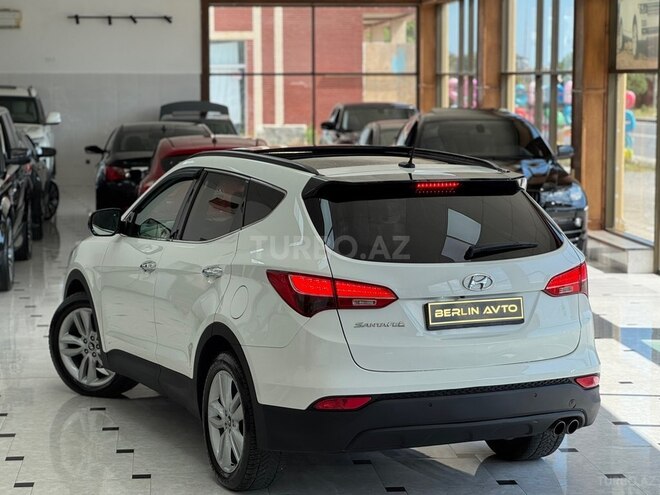 Hyundai Santa Fe-11