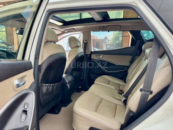 Hyundai Santa Fe-26