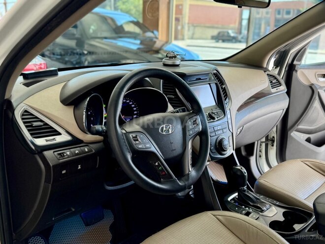 Hyundai Santa Fe-17