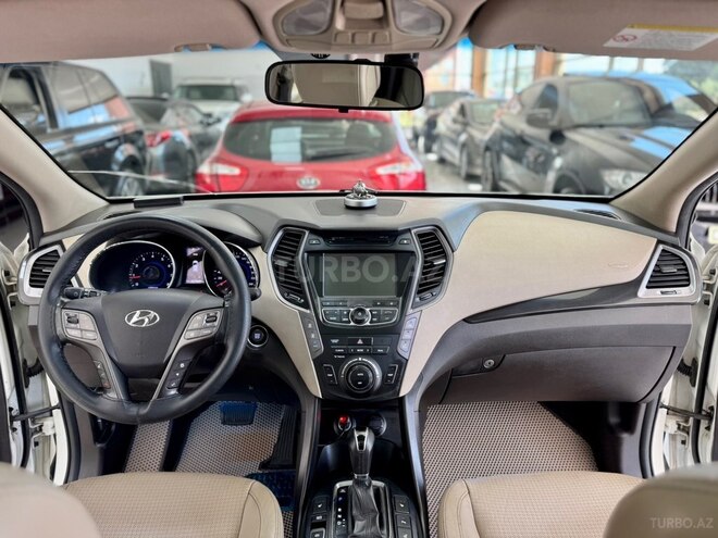Hyundai Santa Fe-20