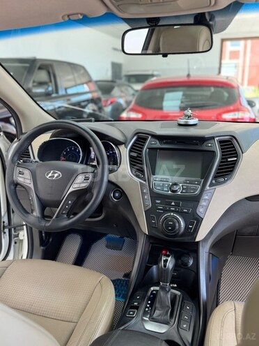 Hyundai Santa Fe-33