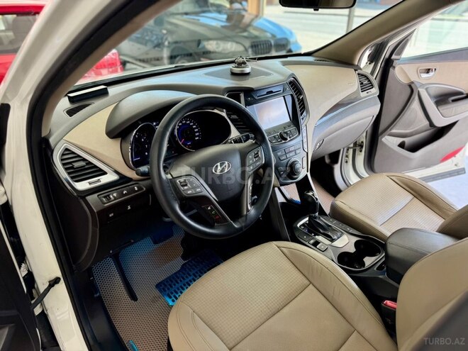 Hyundai Santa Fe-19
