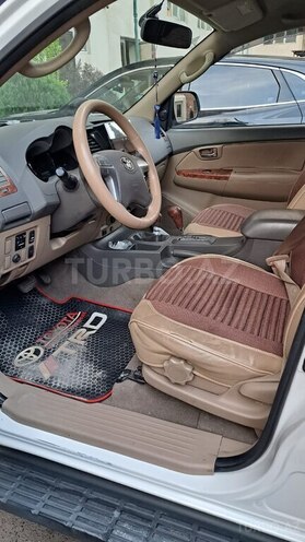 Toyota Fortuner-4