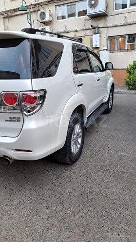 Toyota Fortuner-6