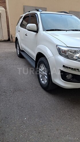 Toyota Fortuner-9