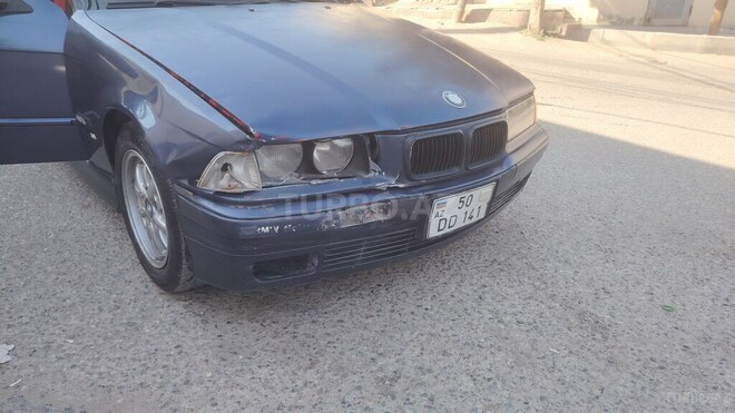 BMW 320-6