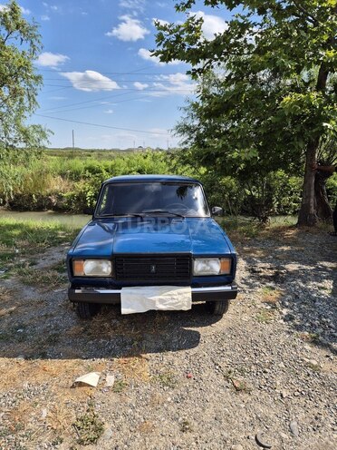 LADA (VAZ) 2107-1