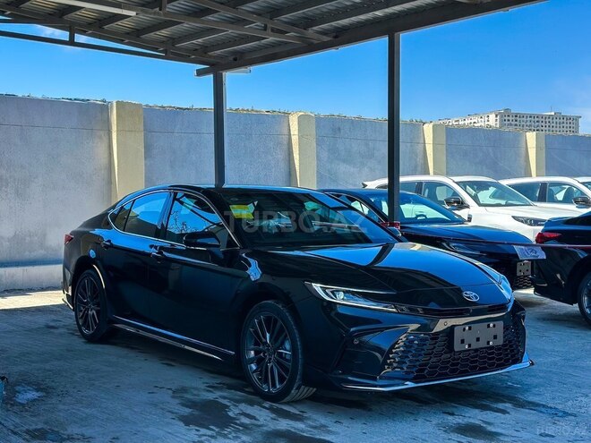 Toyota Camry-5