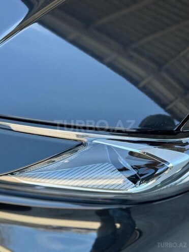 Toyota Camry-9