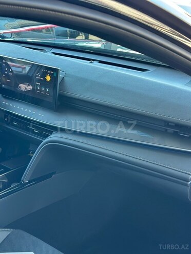 Toyota Camry-18