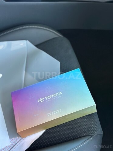 Toyota Camry-19