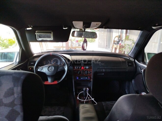 Mercedes C 200-9