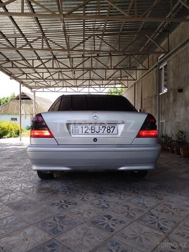 Mercedes C 200-6