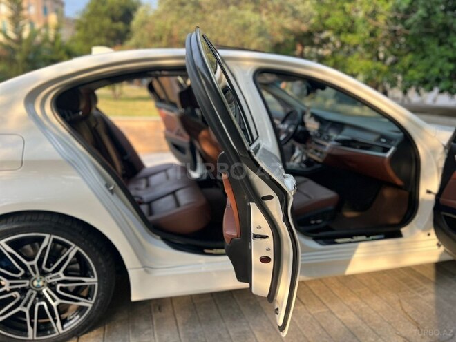 BMW 528-7