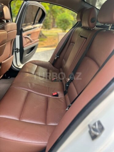 BMW 528-6