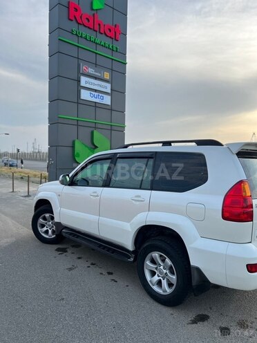 Toyota Land Cruiser Prado-5