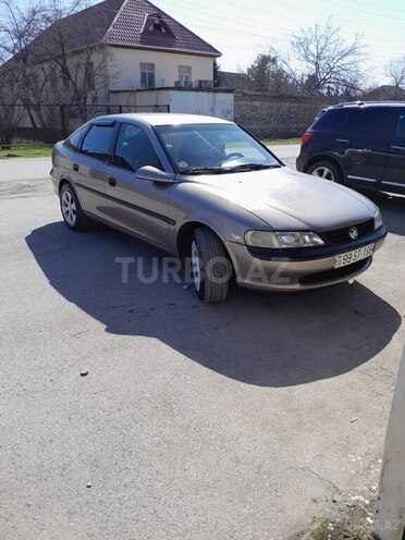 Opel Vectra-1