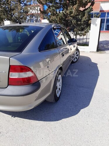 Opel Vectra-3