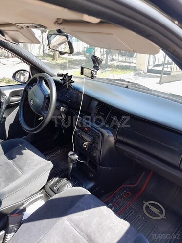 Opel Vectra-7