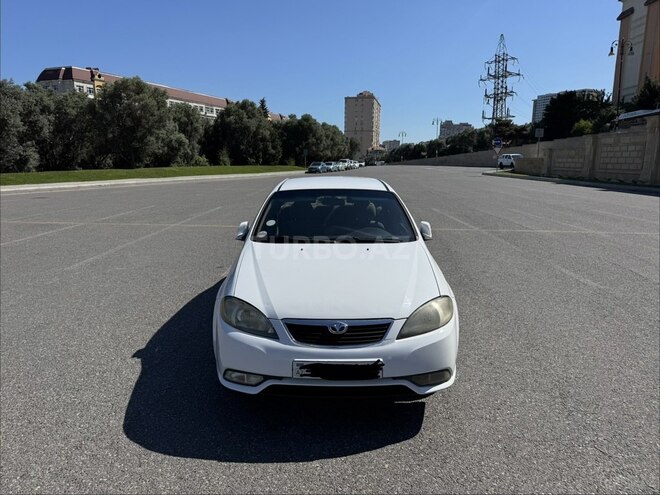 Daewoo Gentra-1