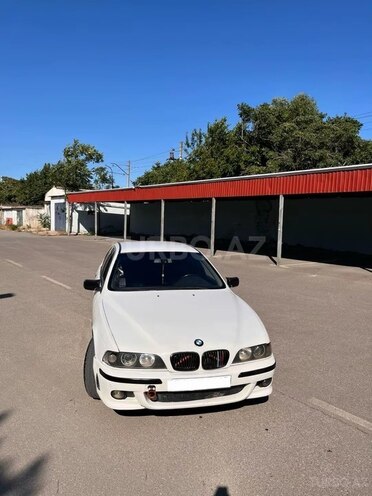 BMW 523-4