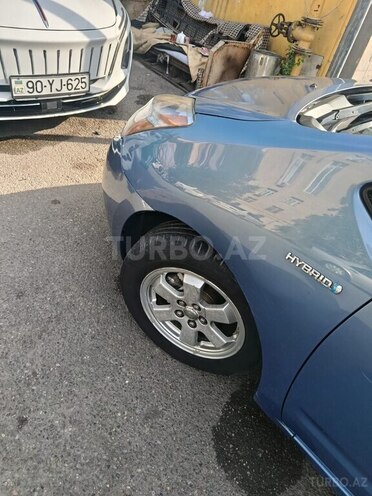 Toyota Prius-6