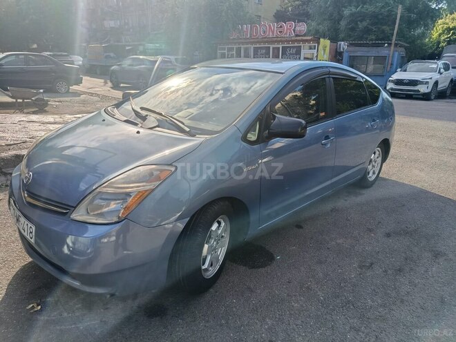 Toyota Prius-5