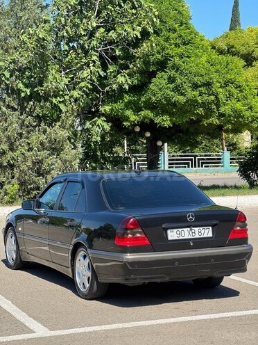 Mercedes C 180-6