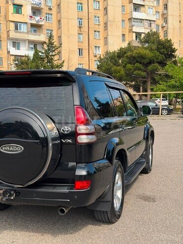 Toyota Land Cruiser Prado-5