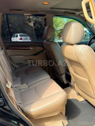 Toyota Land Cruiser Prado-9