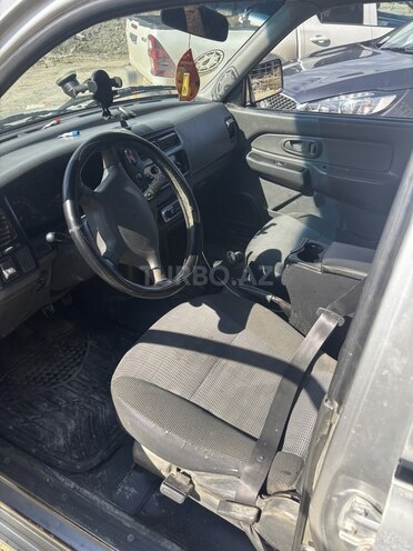 Mitsubishi L200-5