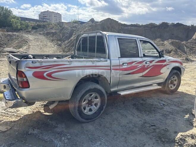 Mitsubishi L200-3