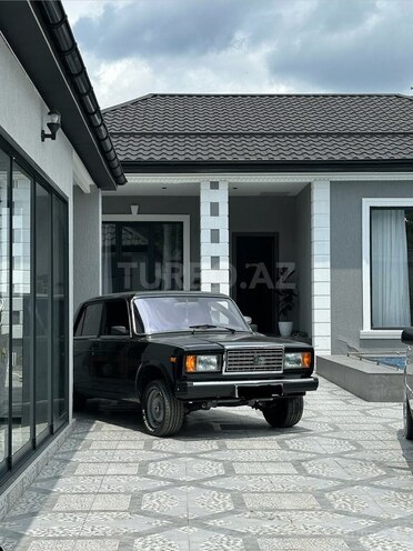 LADA (VAZ) 2107-1