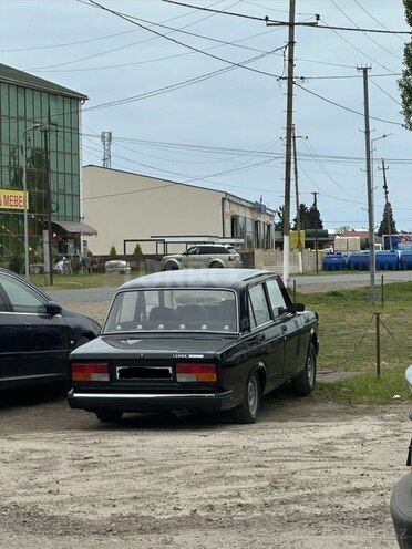 LADA (VAZ) 2107-4