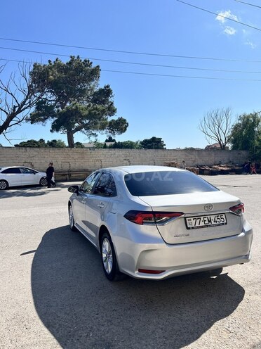 Toyota Corolla-4