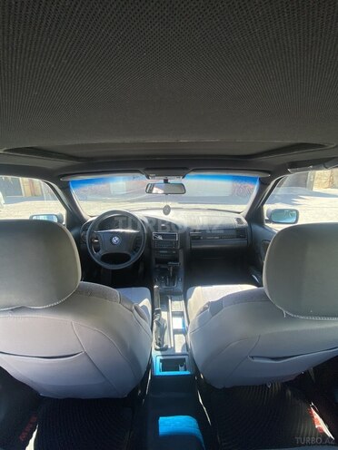 BMW 318-10
