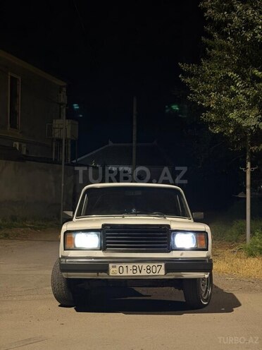 LADA (VAZ) 2107-1