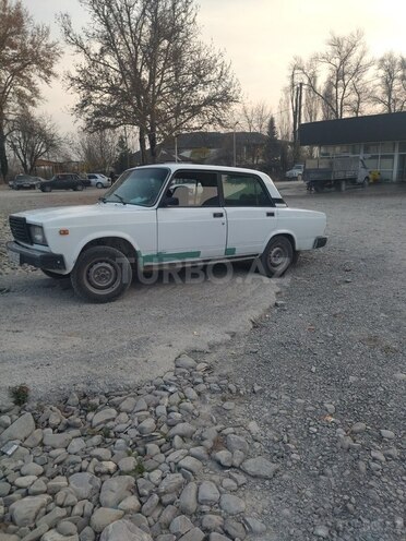 LADA (VAZ) 2107-2