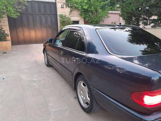 Mercedes E 220-15