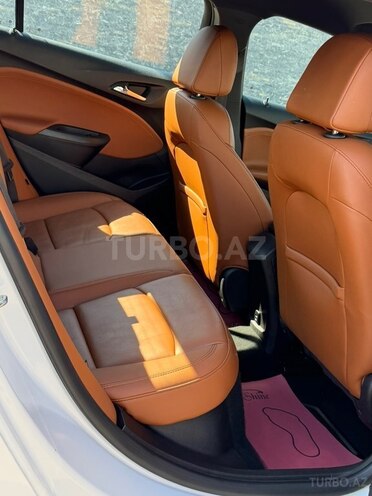 Chevrolet Cruze-15