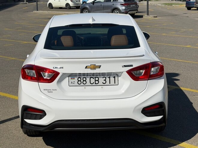 Chevrolet Cruze-11