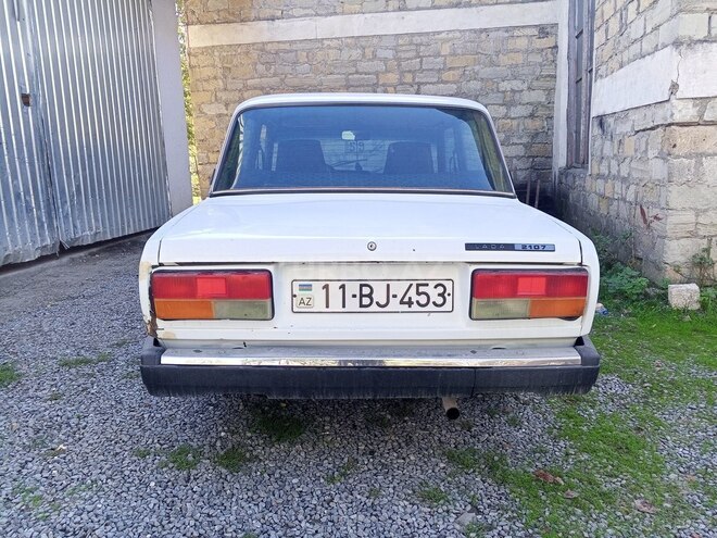 LADA (VAZ) 2107-5