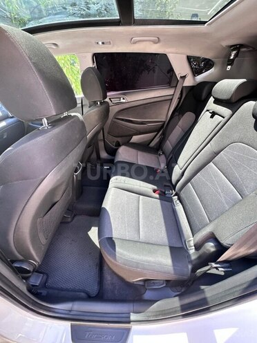 Hyundai Tucson-5