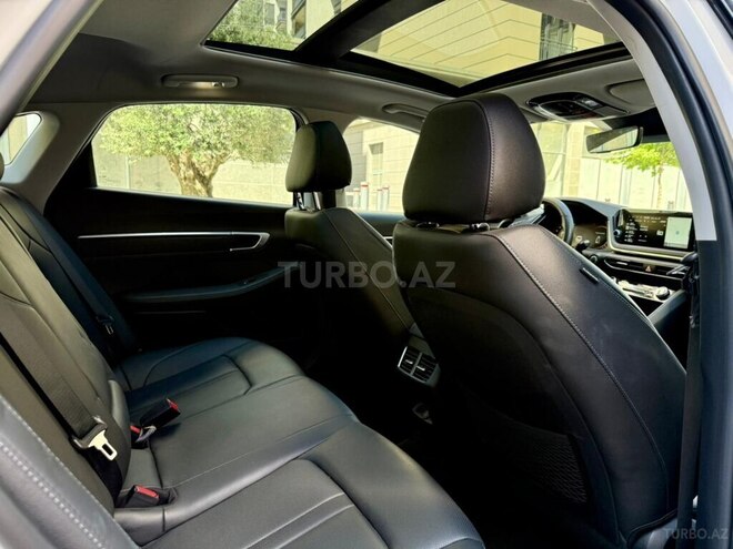 Hyundai Sonata-10