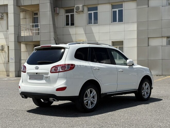 Hyundai Santa Fe-9