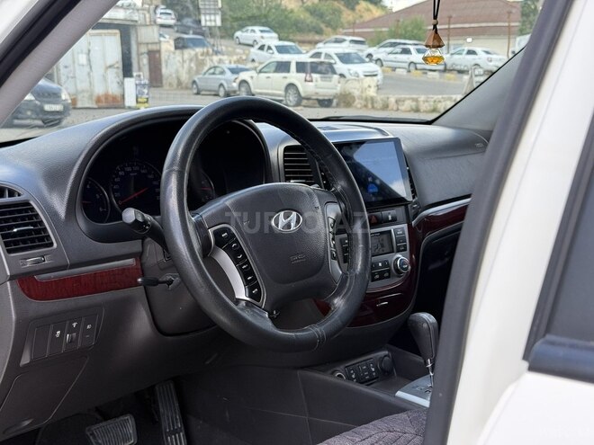 Hyundai Santa Fe-14