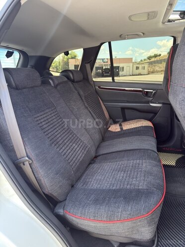 Hyundai Santa Fe-11